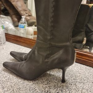 Donald j Pliner women's size 8.5 leather heeled black boots